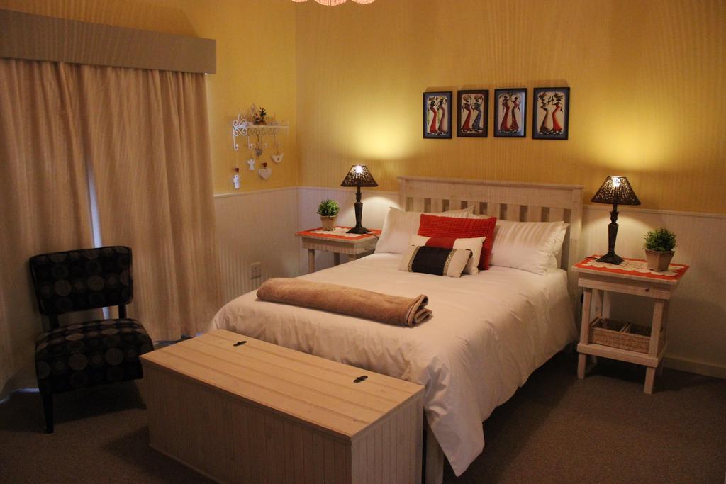 Smuts Ave. Guest Rooms Hermanus Esterno foto