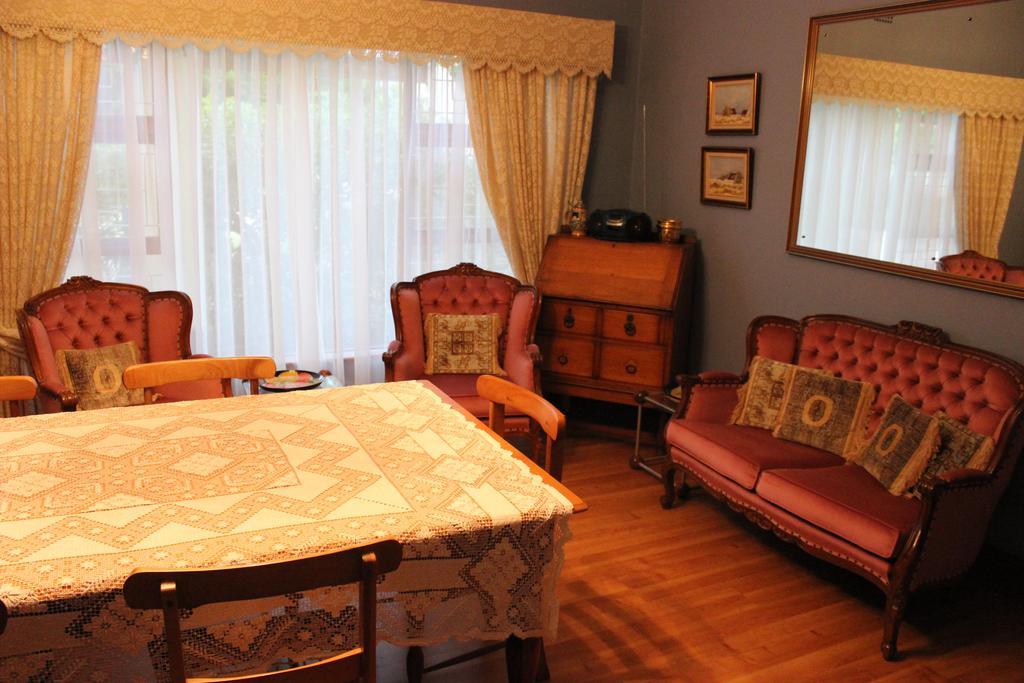 Smuts Ave. Guest Rooms Hermanus Esterno foto