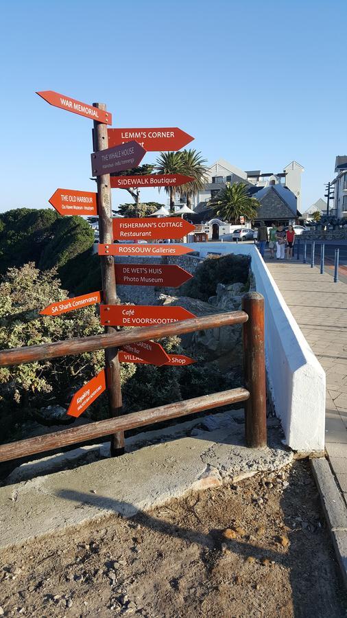 Smuts Ave. Guest Rooms Hermanus Esterno foto