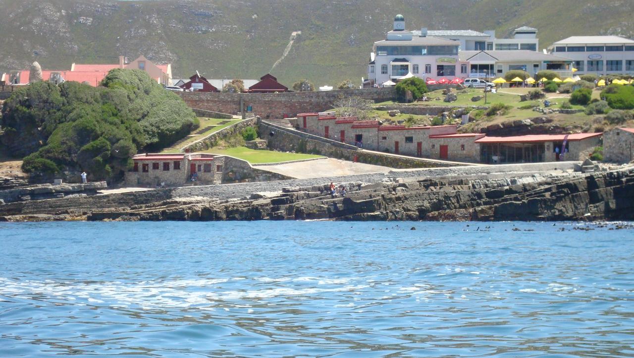 Smuts Ave. Guest Rooms Hermanus Esterno foto